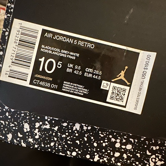 Jordan 5’s size 10.5 - Picture 2 of 2